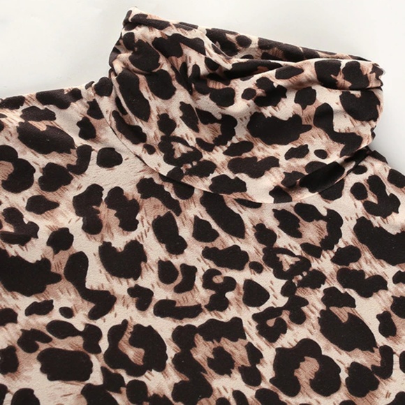 Nyla Leopard Print Bodysuit - Picture 5 of 7